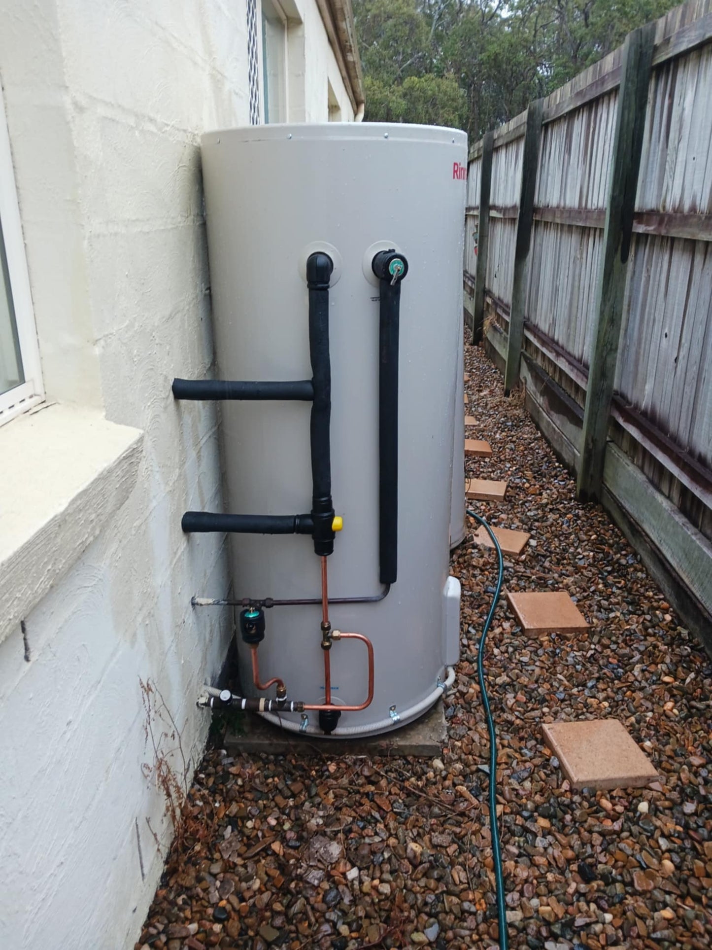 Rinnai 160L Electric 1.8kW - EHFA160S18
